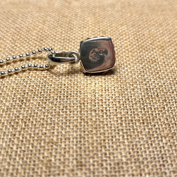 Silpada Button Frame Pearl Pendant - Picture 7 of 9